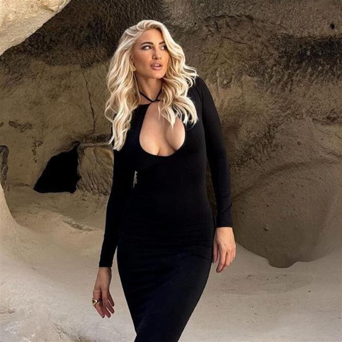 Ιωάννα Τούνη: Η βραδινή έξοδος με τον νέο της σύντροφο για την ονομαστική εορτή του