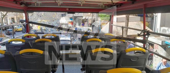 Πανεπιστημίου: Κεραία τρόλεϊ καρφώθηκε σε διώροφο λεωφορείο τραυματίζοντας τουρίστες (εικόνες)