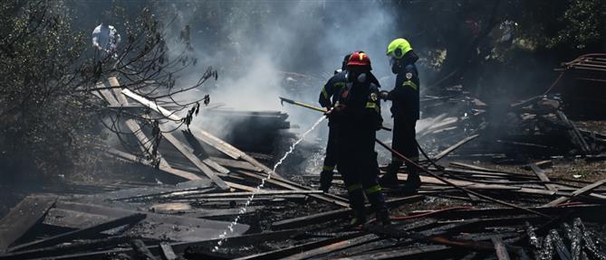 Φωτιά δίπλα στο Σισμανόγλειο - Ισχυρές πυροσβεστικές δυνάμεις στο σημείο