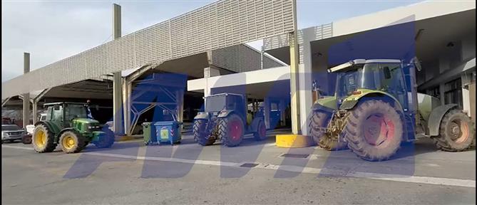 Πολύωροι αποκλεισμοί στα τελωνεία της Βόρειας Μακεδονίας εν αναμονή της απάντησης του πρωθυπουργού