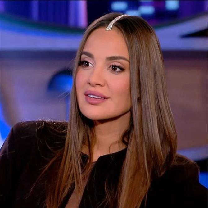 Ρία Ελληνίδου: "Στον ιδανικό άντρα πρέπει να αρέσουν τα ψητά - Δεν θα επικοινωνήσουμε αν μου πει ότι θέλει να φάει αυγό ποσέ"