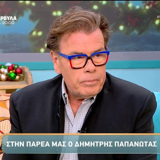 Εξοργισμένος ο Δημήτρης Παπανώτας: "Ποιοι είναι αυτοί που κολλάνε ταμπέλες; Τη λέξη bi δεν την έχει ακούσει ο κόσμος;"