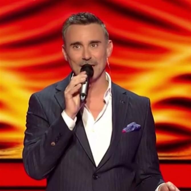 Γιώργος Καπουτζίδης για Έλενα Παπαρίζου: "Είναι καλά, οι γιατροί την παρακολουθούν"