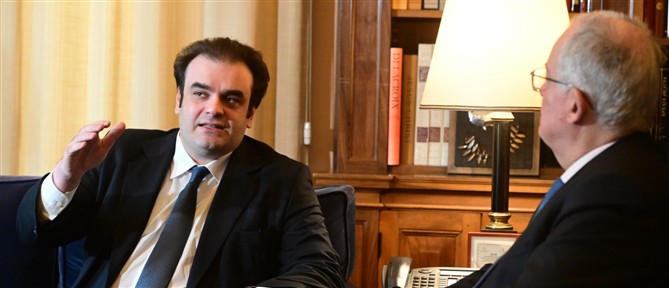 Πιερρακάκης- Τασούλας: Στόχος μας είναι το 2026 η ανάπτυξη να φτάσει σε κάθε σπίτι