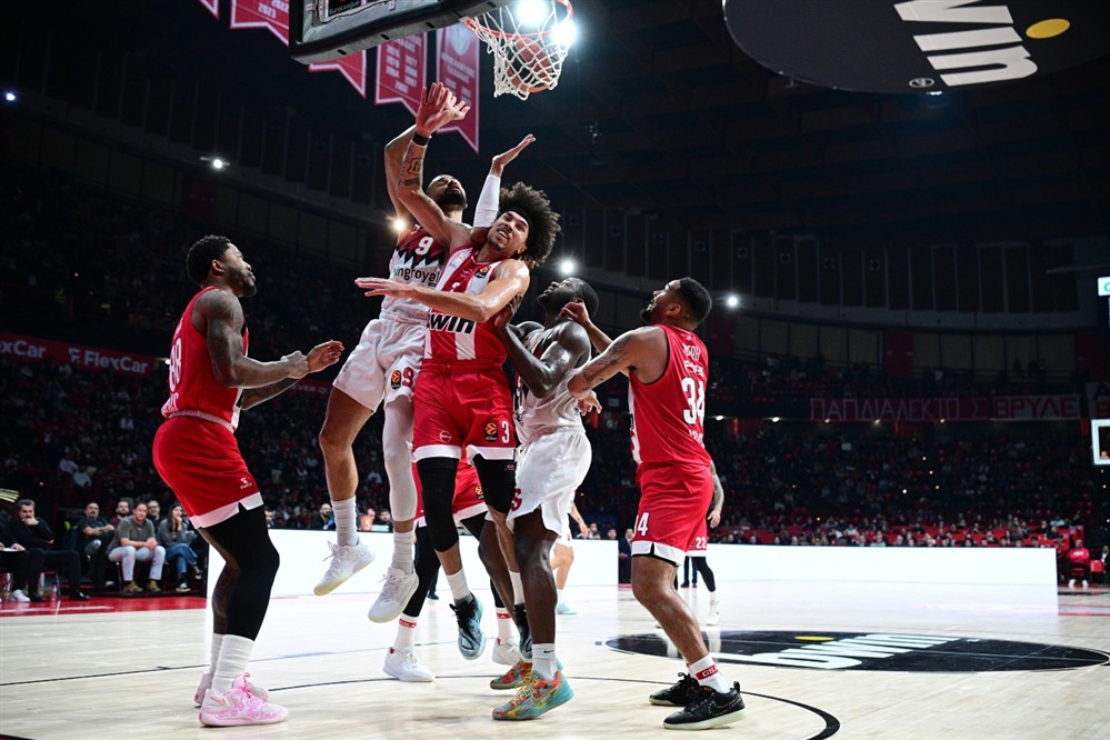 Ολυμπιακος - Μπασκονια