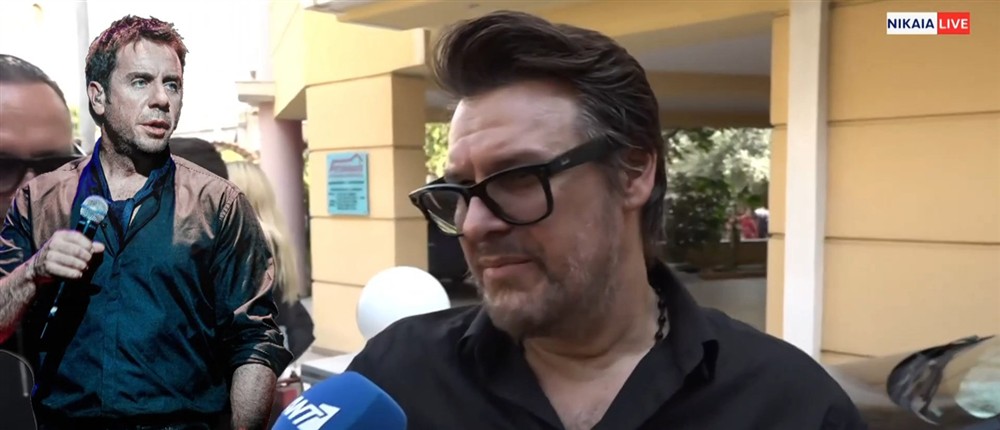 Ο Πάνος Κιάμος βαθιά συγκινημένος στο τελευταίο αντίο του Γιώργου Μαζωνάκη Ο Πάνος Κιάμος βαθιά συγκινημένος στο τελευταίο αντίο του Γιώργου Μαζωνάκη