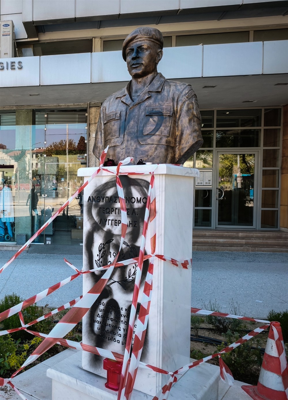 Λυγγερίδης - μνημείο