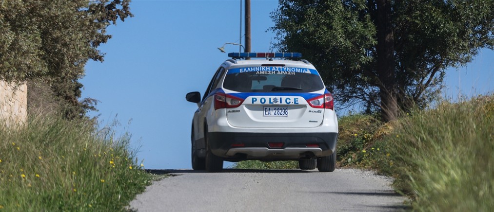 Χειροπέδες σε δύο δράστες για δολοφονίες σε Πάρο και Χίο