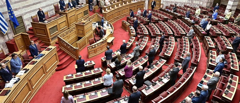 Στη Βουλή το νέο πλαίσιο στεγαστικής αρωγής μετά από φυσικές καταστροφές – Τι αλλάζει για τους πληγέντες