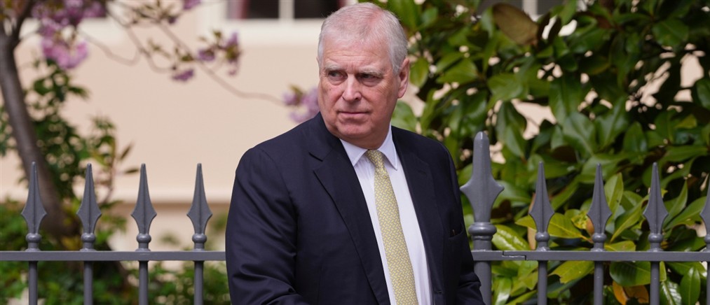 Πρίγκιπας Άντριου: Η κυβέρνηση εξετάζει την πιθανότητα να τον διαγράψει από τη σειρά διαδοχής του βρετανικού θρόνου