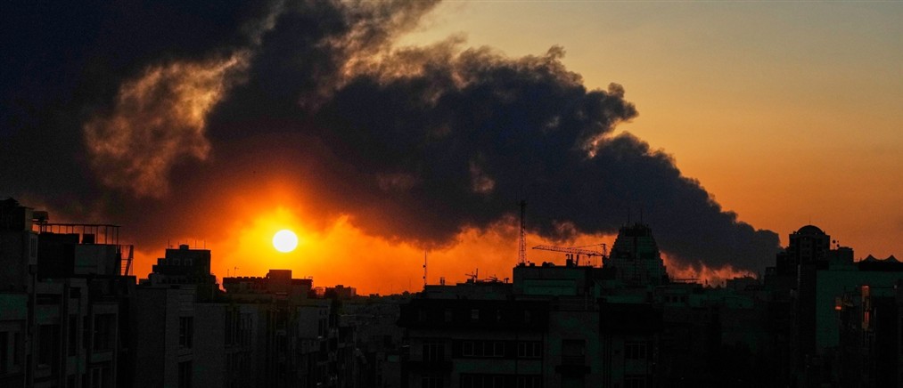 Τεχεράνη: Πλήγματα στην υψηλότερη γέφυρα της Μέσης Ανατολής (εικόνες)