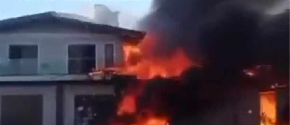 Βραζιλία: Ιδιωτικό αεροσκάφος συνετρίβη σε εστιατόριο - Νεκροί οι επιβαίνοντες (βίντεο)