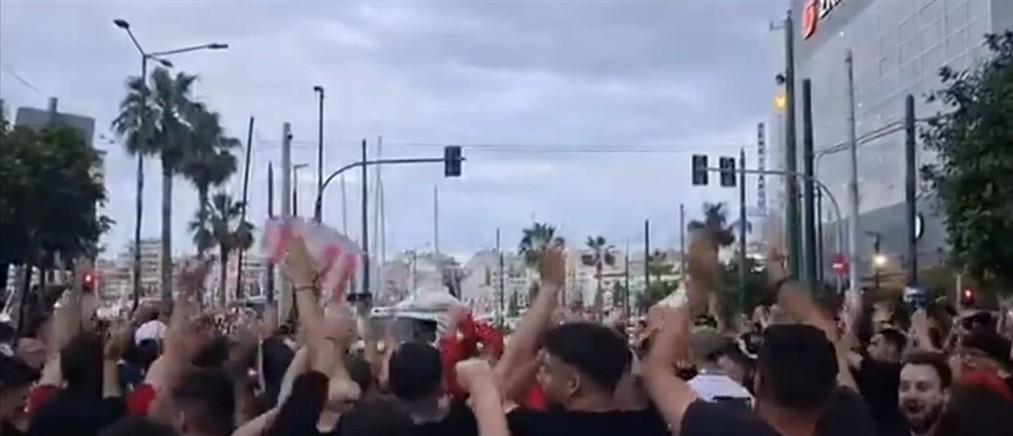 Πειραιάς: Πυρετός κρατήσεων σε μαγαζιά, για τον μεγάλο τελικό του Ολυμπιακού με τη Ρεάλ