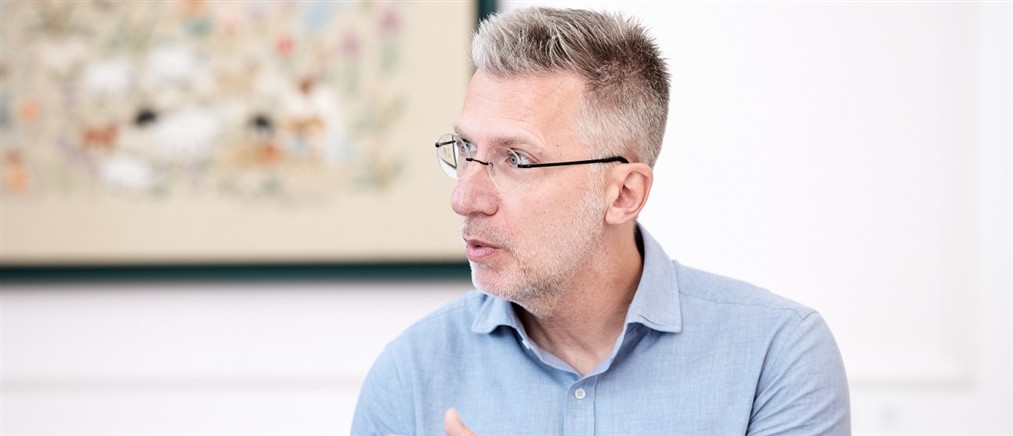 Σκέρτσος: Tι μένει καθαρά στην τσέπη ενός νέου εργαζόμενου μετά τα πρόσφατα μέτρα ενίσχυσης των εισοδημάτων