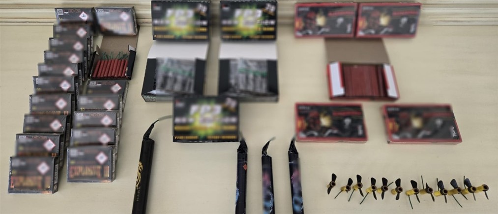 Ηράκλειο: Συνελήφθη 44χρονη για κατοχή εκατοντάδων κροτίδων