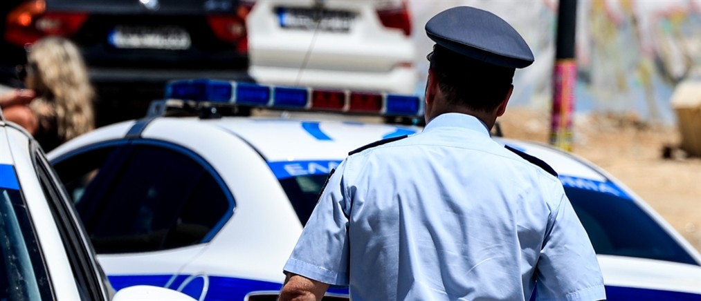 Πυρκαγιά στην Κερατέα: Διακοπή της κυκλοφορίας στη λεωφόρο Περιγιάλι
