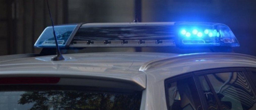 Αίγινα: 16χρονη έβγαλε μαχαίρι σε συμμαθητές της στη στάση - Συνελήφθη η ανήλικη και η μητέρα της