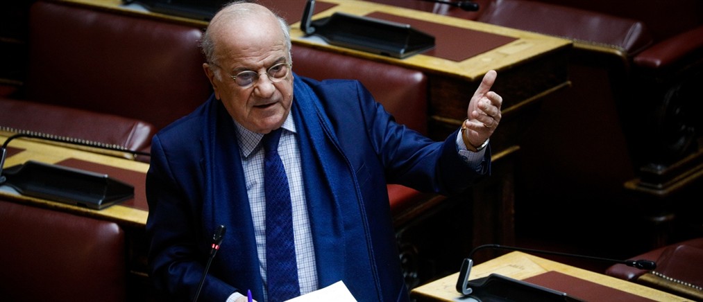 Νάσος Αθανασίου: "Έσβησε" ο δημοσιογράφος και πρώην βουλευτής