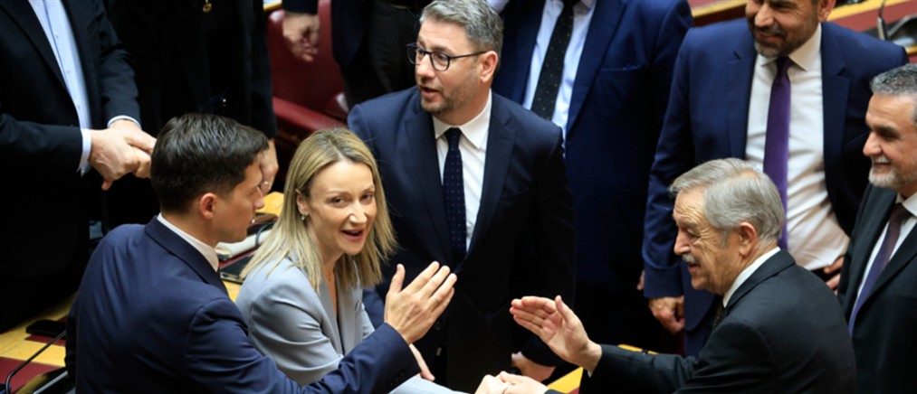 Πάρις Κουκουλόπουλος: Εξελέγη αντιπρόεδρος της Βουλής με ευρύτατη πλειοψηφία