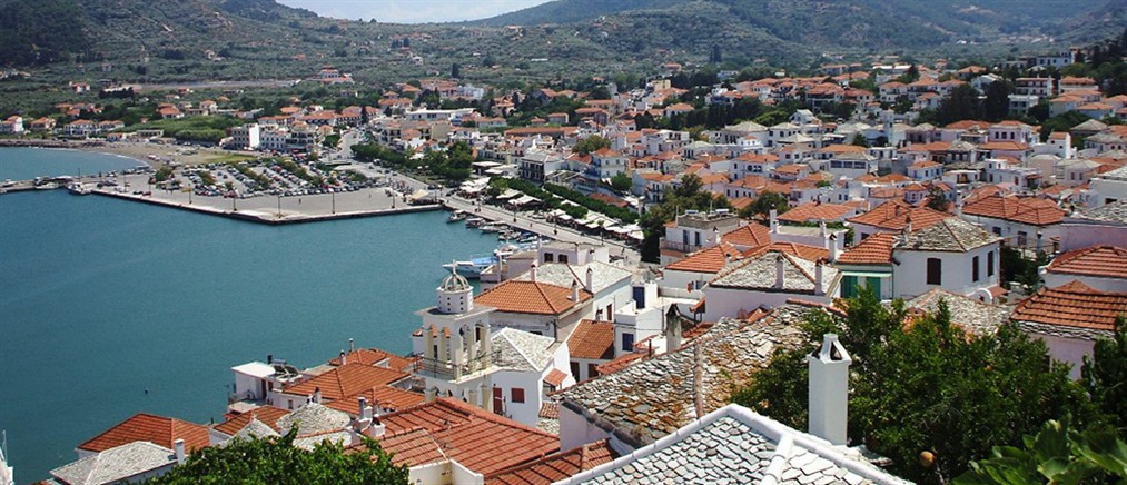 Σκόπελος: Κορυφαίος τουριστικός προορισμός με κινηματογραφική λάμψη