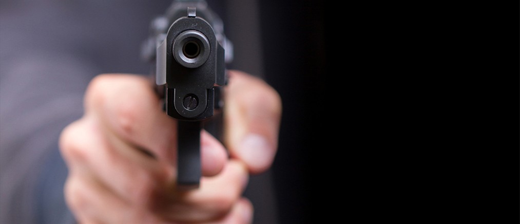 Δύο συλλήψεις για το επεισόδιο με τους πυροβολισμούς στην Ανάβυσσο–Αναζητείται βαρυποινίτης