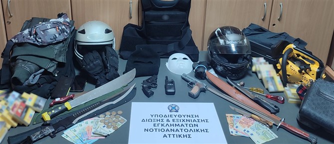 Εξαρθρώθηκε συμμορία ανηλίκων που διέπραττε κλοπές και ληστείες σε βάρος υπαλλήλων στα Νότια Προάστια (βίντεο)