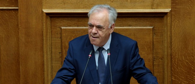 Ανεξαρτητοποιήθηκε ο Γιάννης Δραγασάκης λίγα λεπτά μετά την ορκωμοσία του με τον ΣΥΡΙΖΑ
