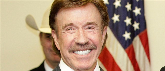 Πέθανε ο Τσάκ Νόρις σε ηλικία 86 ετών