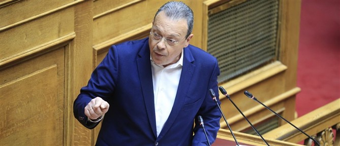 Φάμελλος: Κύριε Μητσοτάκη είστε ένας διαπλεκόμενος και εκβιαζόμενος πρωθυπουργός