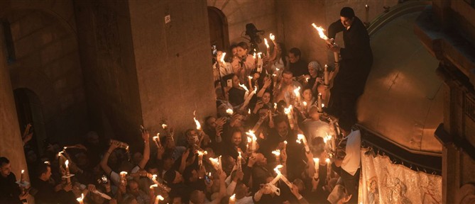 Αγωνία για το Άγιο Φως - Πώς θα έρθει στην Ελλάδα