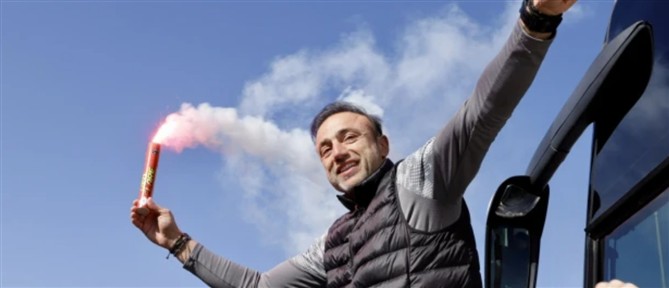 Ομιλίτικο ... πάρτι στο Νίκος Καζαντζάκης (βίντεο)