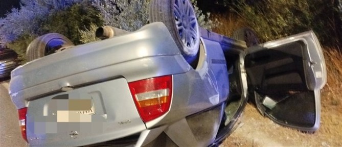 Τροχαίο στα Σπάτα: Αυτοκίνητο ανετράπη κοντά στην Πύλη Β' του αεροδρομίου