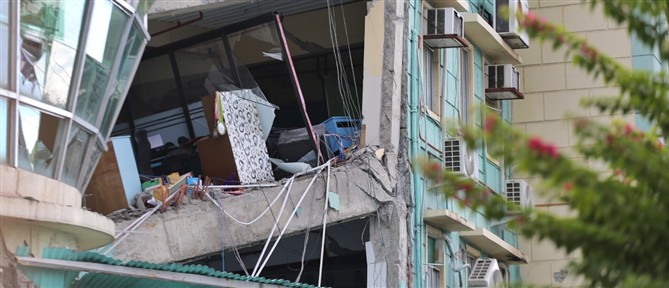 Φιλιππίνες: Σε τουλάχιστον 35 νεκρούς ανήλθε ο απολογισμός από τον ισχυρό σεισμό των 7,8 βαθμών