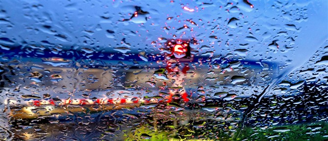 Κακοκαιρία Erminio: Οι περιοχές που μπαίνουν σε "κόκκινο συναγερμό"