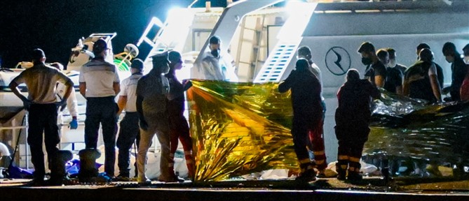 Ναυάγιο ανοιχτά της Λαμπεντούζα - Νεκροί δεκάδες παράτυποι μετανάστες