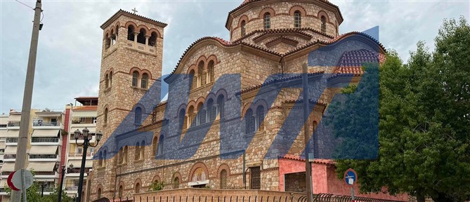 Σειρές από πούλμαν κατακλύζουν τους δρόμους της Νίκαιας για το λαϊκό προσκύνημα στον Γιώργο Μαζωνάκη