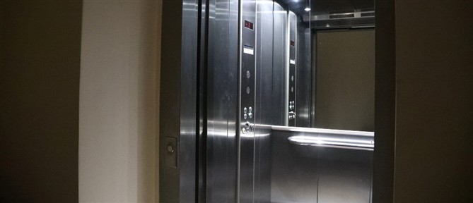 Θεσσαλονίκη: Προσωρινά κρατούμενος ο 26χρονος που λήστευε ηλικιωμένες μέσα σε πολυκατοικίες