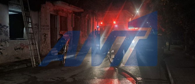 Φωτιά σε κτήριο στην Ακαδημία Πλάτωνος