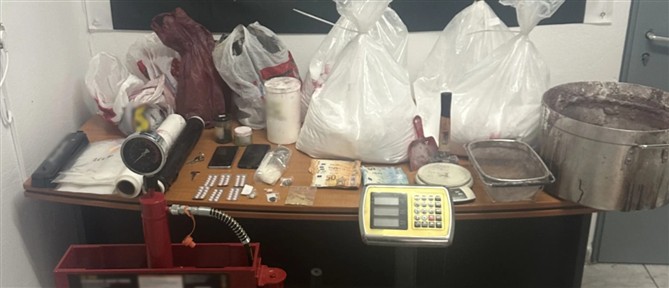Συνελήφθη 39χρονος που παρασκεύαζε και διακινούσε ναρκωτικά - Ορμητήριό του ήταν διαμέρισμα στην περιοχή του Μεταξουργείου