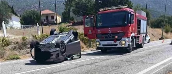 Αυτοκίνητο αναποδογύρισε στην Αντιρρίου - Ιωαννίνων - Δύο τραυματίες (εικόνες)