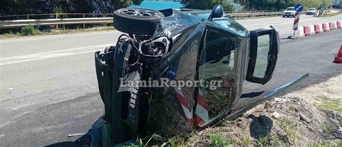 Σοβαρό τροχαίο στη Φθιώτιδα: Αναποδογύρισε όχημα (εικόνες)