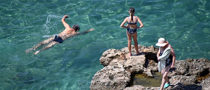 Σε ποιες παραλίες της Αττικής απαγορεύεται η κολύμβηση, σύμφωνα με το Υπουργείο Υγείας