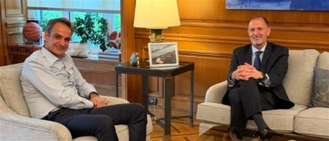Συνάντηση Μητσοτάκη με τον CEO της Euroleague, Τσους Μπουένο
