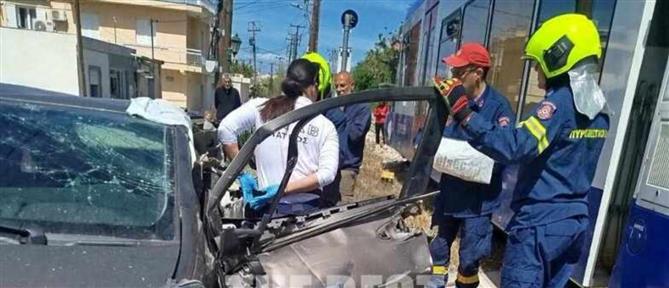 Πάτρα: Τρένο συγκρούστηκε με αυτοκίνητο (εικόνες)