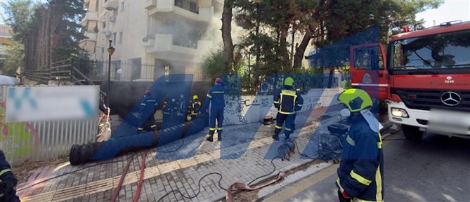 Φωτιά σε υπόγειο γκαράζ στην Αγία Παρασκευή (βίντεο)
