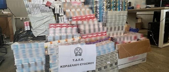 Θεσσαλονίκη: Κατασχέθηκαν δεκάδες χιλιάδες λαθραία πακέτα τσιγάρα