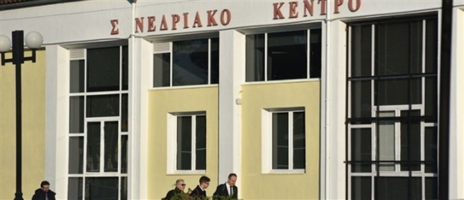 Δίκη για τα Τέμπη: Συνέχεια των ενστάσεων για την υποστήριξη της κατηγορίας με αλλαγές στην αίθουσα