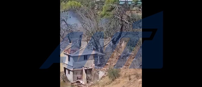 Πυρκαγιά σε χαμηλή βλάστηση στην Πεντέλη - Δείτε βίντεο