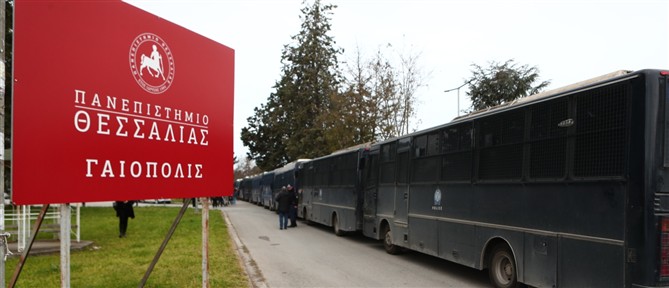 Δίκη για τα Τέμπη: Η διάταξη της προέδρου της Έδρας για τον καταμερισμό των θέσεων και την είσοδο στην αίθουσα