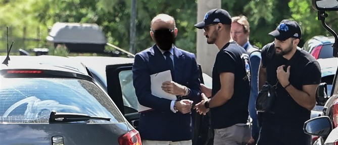 Στην Ευελπίδων βρίσκονται αυτή την ώρα οι δύο κατηγορούμενοι γιατροί του Γιώργου Μαζωνάκη